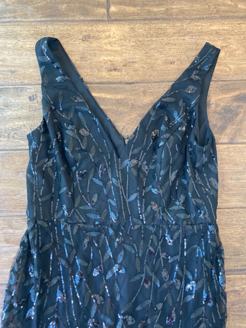 Ever Pretty Black Sequin V-Neck Maxi Gown - Picture 4 of 9